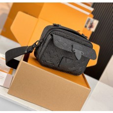 LV M58489